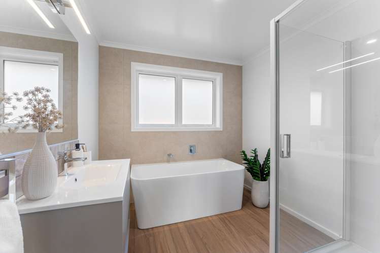 2 Lawry Lane Feilding_12