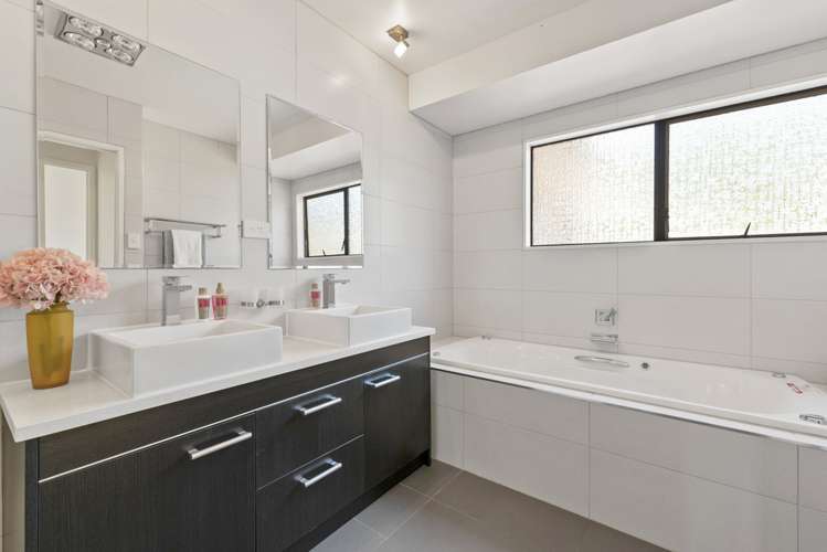 123 Chelsea View Drive Chatswood_17