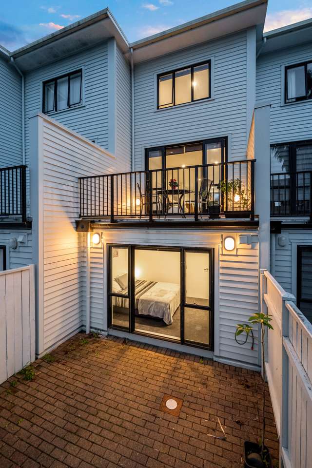 40/17 Lyon Avenue Mount Albert_1