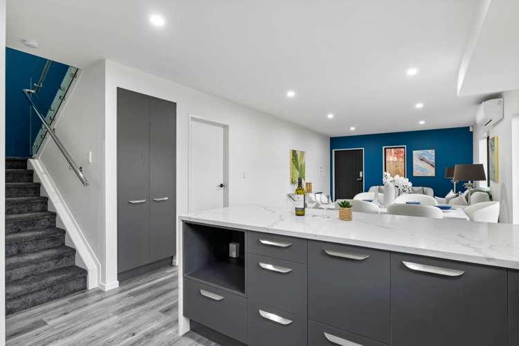17B Martin Place Kelston_23