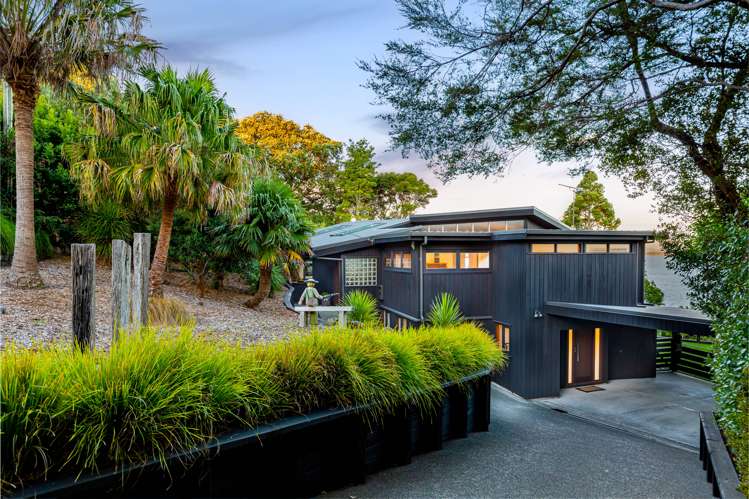 2 Okewa Road Titirangi_1
