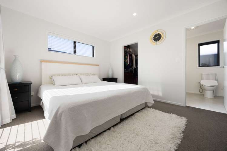 20 Trewern Avenue Chartwell_16
