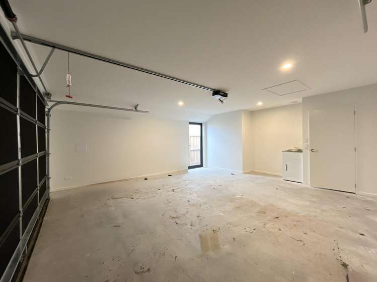 11 Silvergrass Way 11103_15