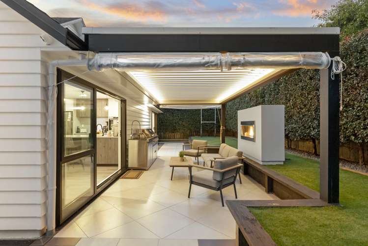 2/1 Aliford Avenue One Tree Hill_17