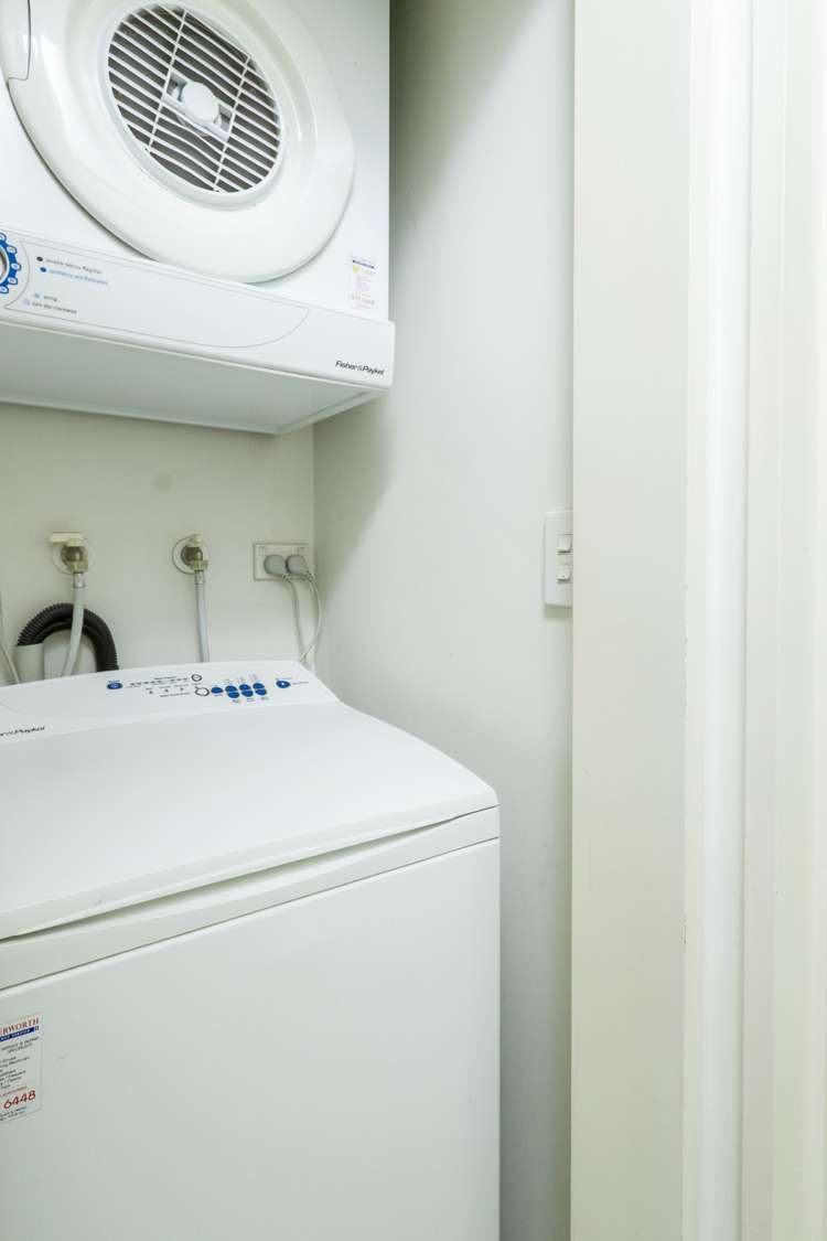 A8/60 Masons Road Oteha_8