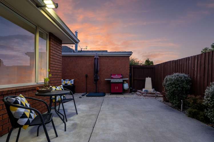 2/20 Braddon Street Addington_13