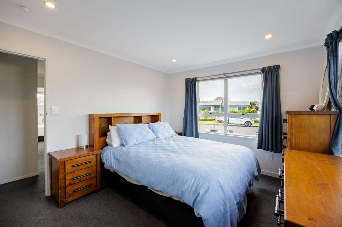 4 Robinson Crescent_2