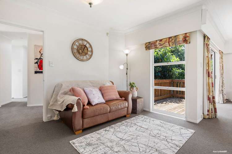 22 Wyoming Avenue Murrays Bay_7