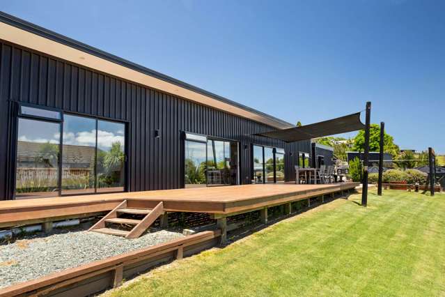 Pure Luxury at Cable Bay!