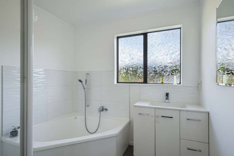 6 Crystal Grove Birchville_10