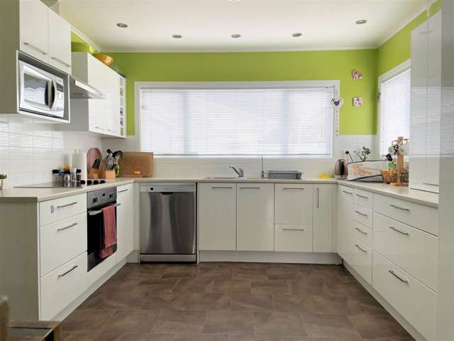 5B Lupton Avenue Kensington_4