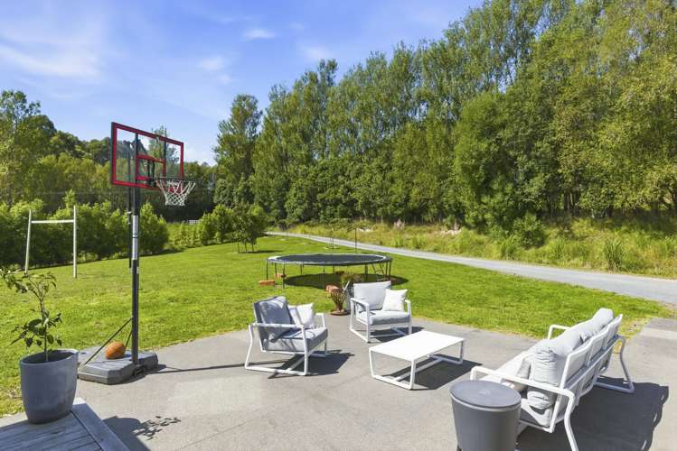 6 Hadfield Road Peka Peka_34