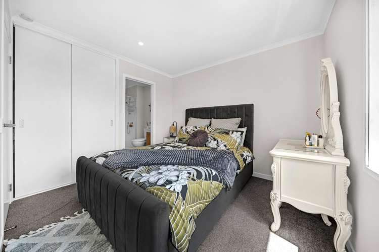 57 Arrowsmith Drive Flat Bush_15