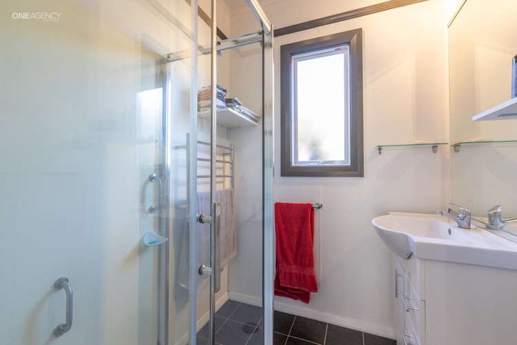 1/70 Sylvan Street Hillmorton_12