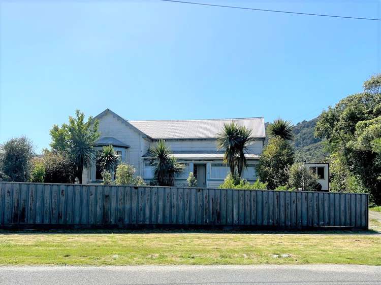 47 Nelson Quay Cobden_29