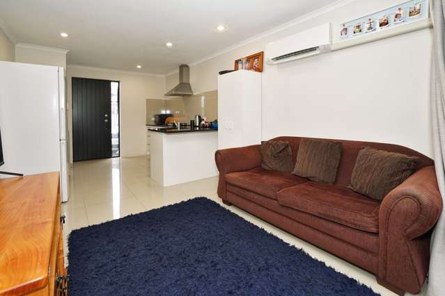 3/7 Vesty Avenue Hillcrest_1