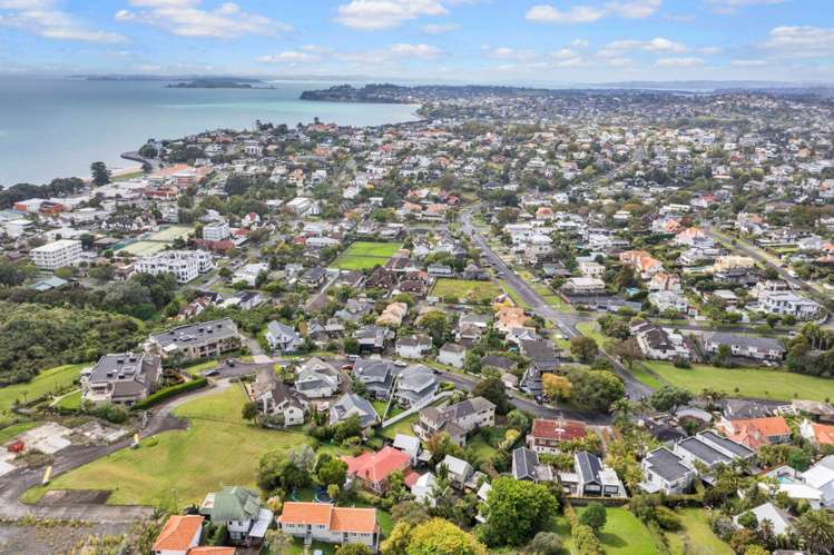 1/113 Rukutai Street Orakei_24