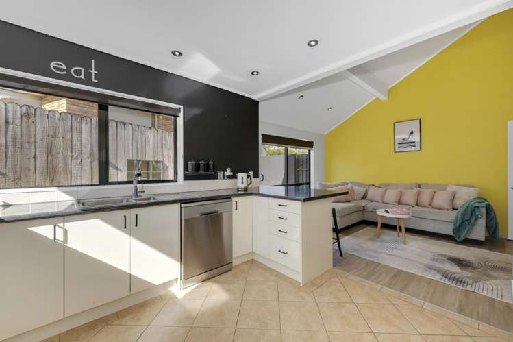 2/4 Dromora Close Dannemora_10