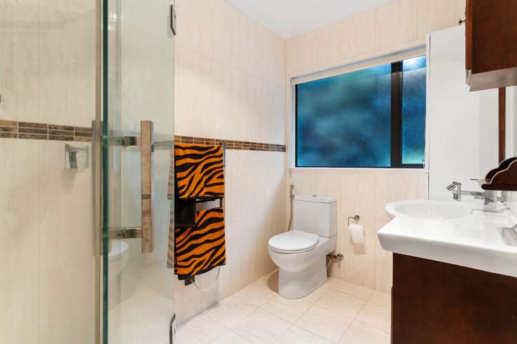 10a Gwenand Place Botany Downs_18