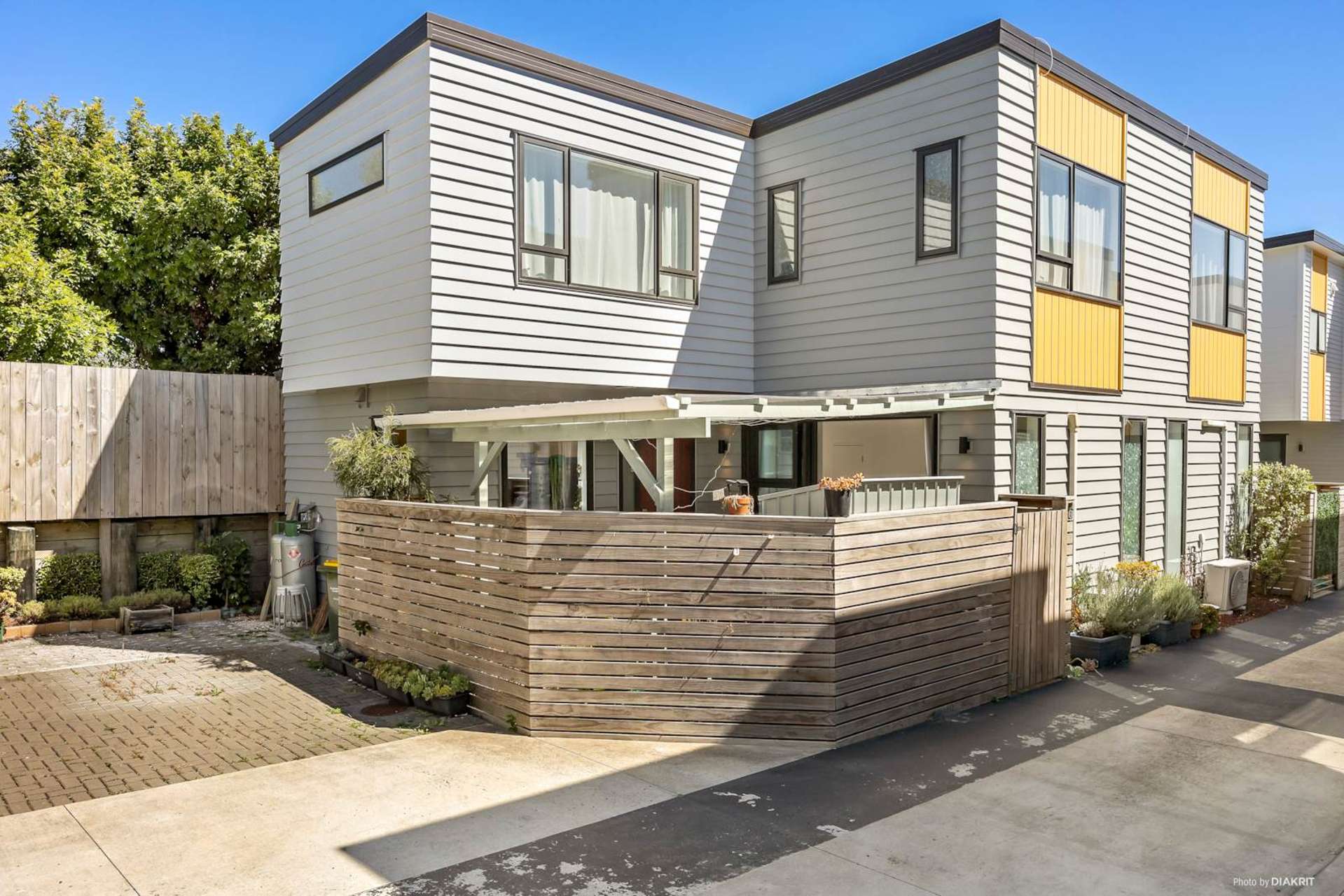 6/4 Edgerton Road Te Atatu Peninsula_0