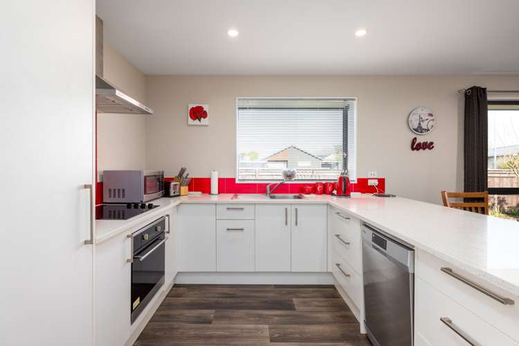 22a Ingrid Street Parklands_5