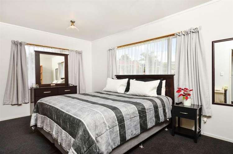 6 Spring Grove Henderson_10