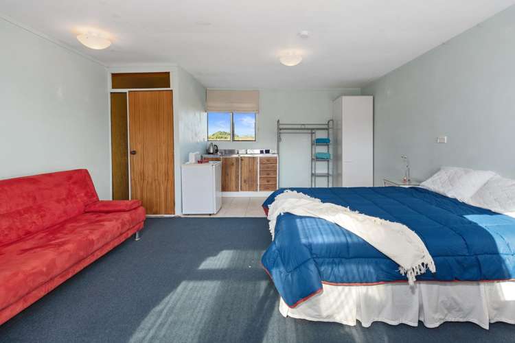 2 Saint Anne Place Omaha_20