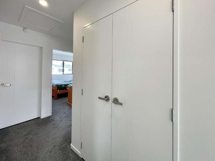 8 Arahopu Place Papakura_11