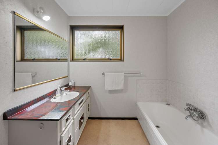 14 Ewan Place Taradale_10