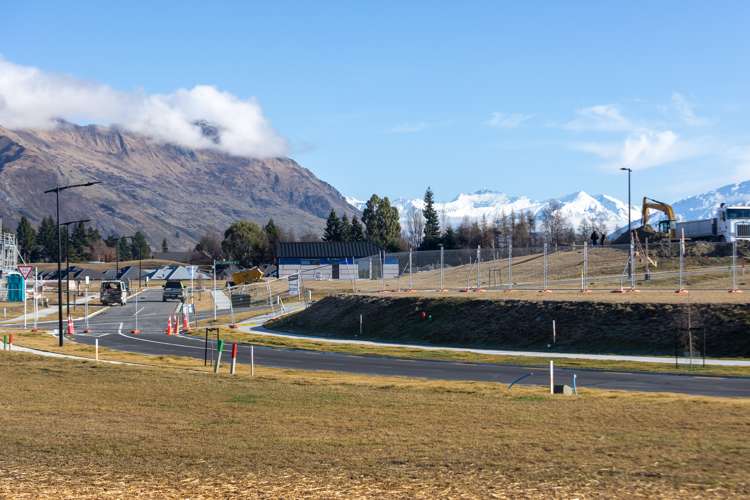 8 Simpson Crescent Wanaka_12