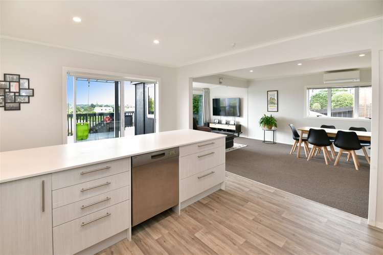 18a Hand Road Helensville_11