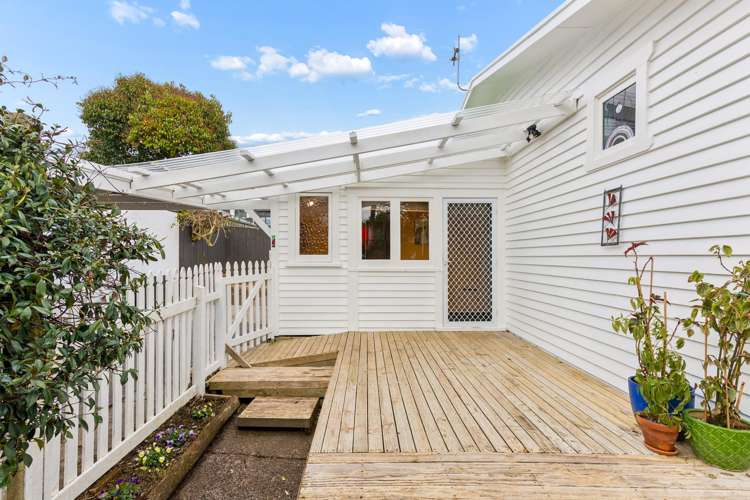 46 Newington Road Henderson_3