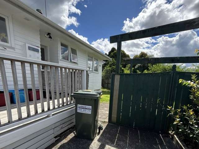 Convenient 3-Bedroom Home in Kensington