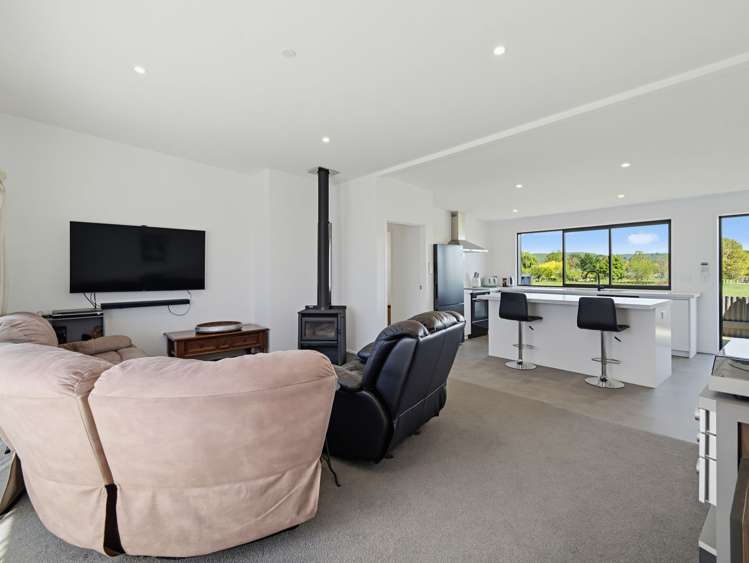 84 Racecourse Road Waipukurau_13