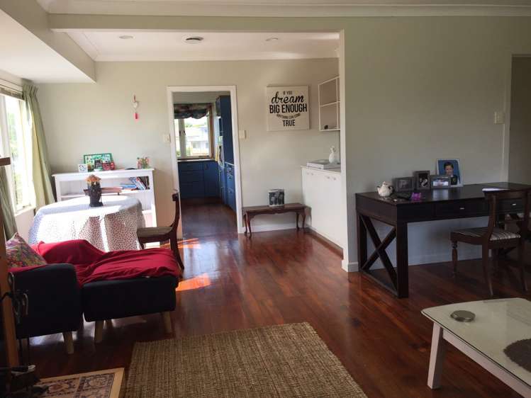 39 Beach Road Mellons Bay_6