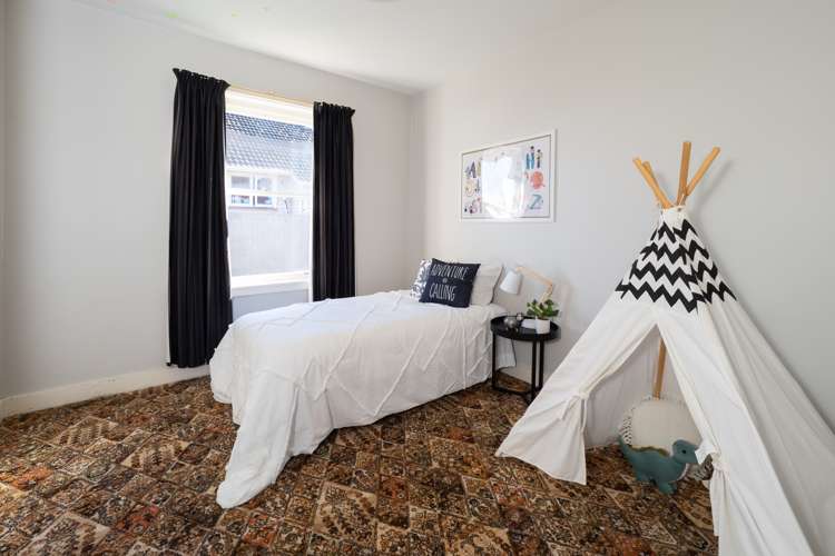 37 Racecourse Road Allenton_9