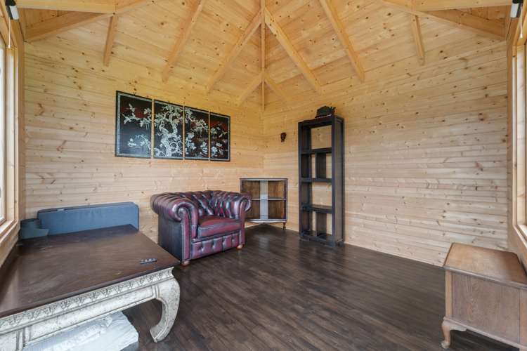 110 Kells Lane Lichfield_18