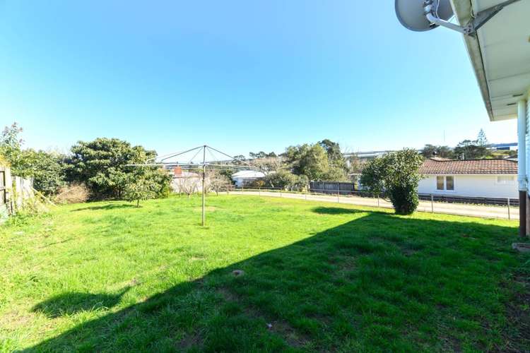 55 Amberley Avenue Te Atatu South_14
