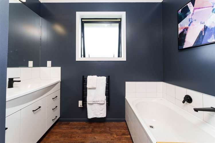 199 Wingatui Road Mosgiel_11