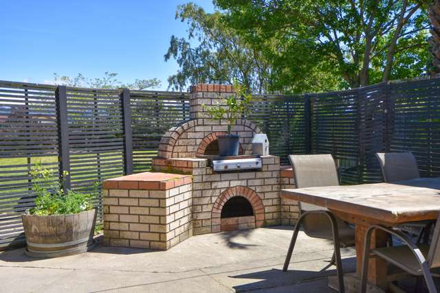 394 High Street South Carterton_1