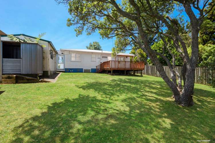 18 Fruitvale Road New Lynn_12