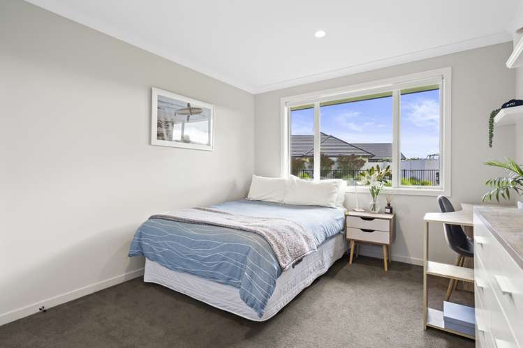 44 Baxter Michael Crescent Cambridge_17