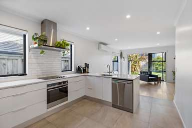 27 Vincent Mcgrath Crescent_4