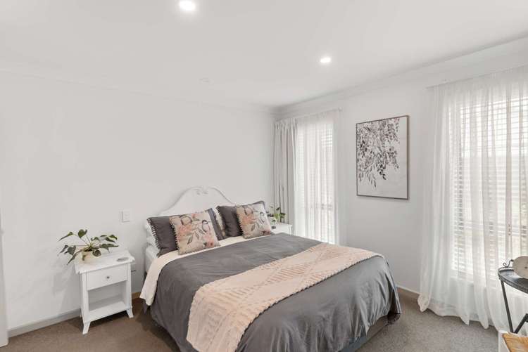 73 Oaks Drive Lincoln_11