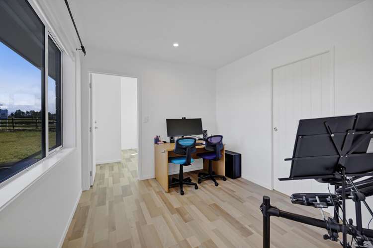 2 Mercade Close Stratford_14