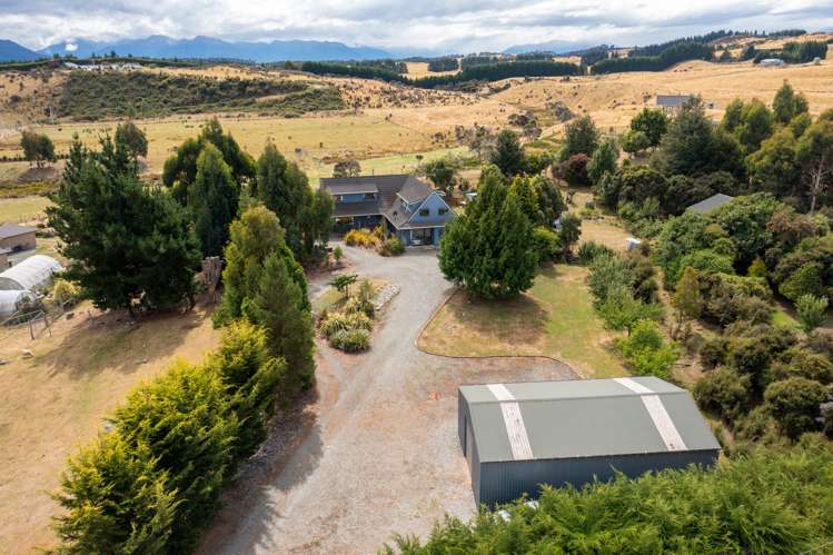 89 Sinclair Road Te Anau_19