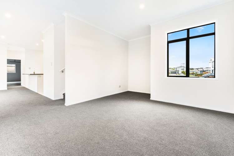 21 Couldrey Crescent Red Beach_16