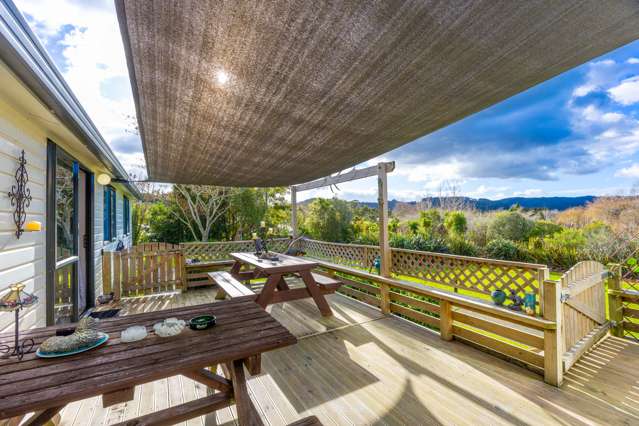 Cosy in Kaipara Flats