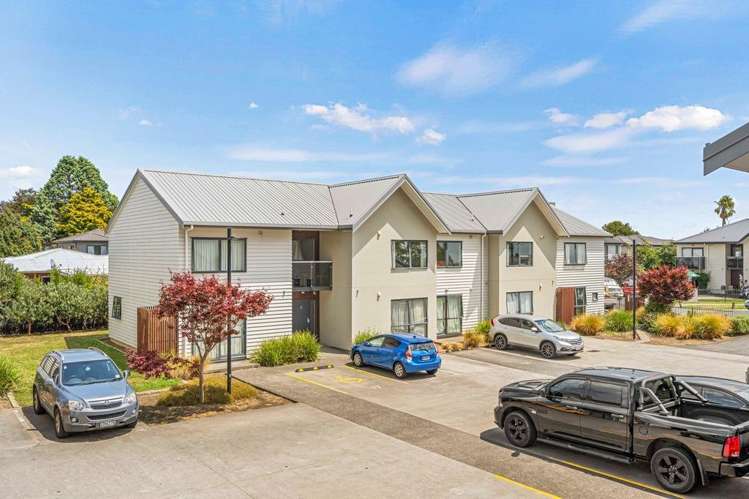 1/3 May Road Mangere East_8