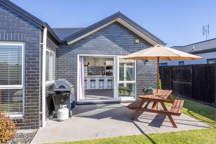 18 Keyes St Chedworth_21